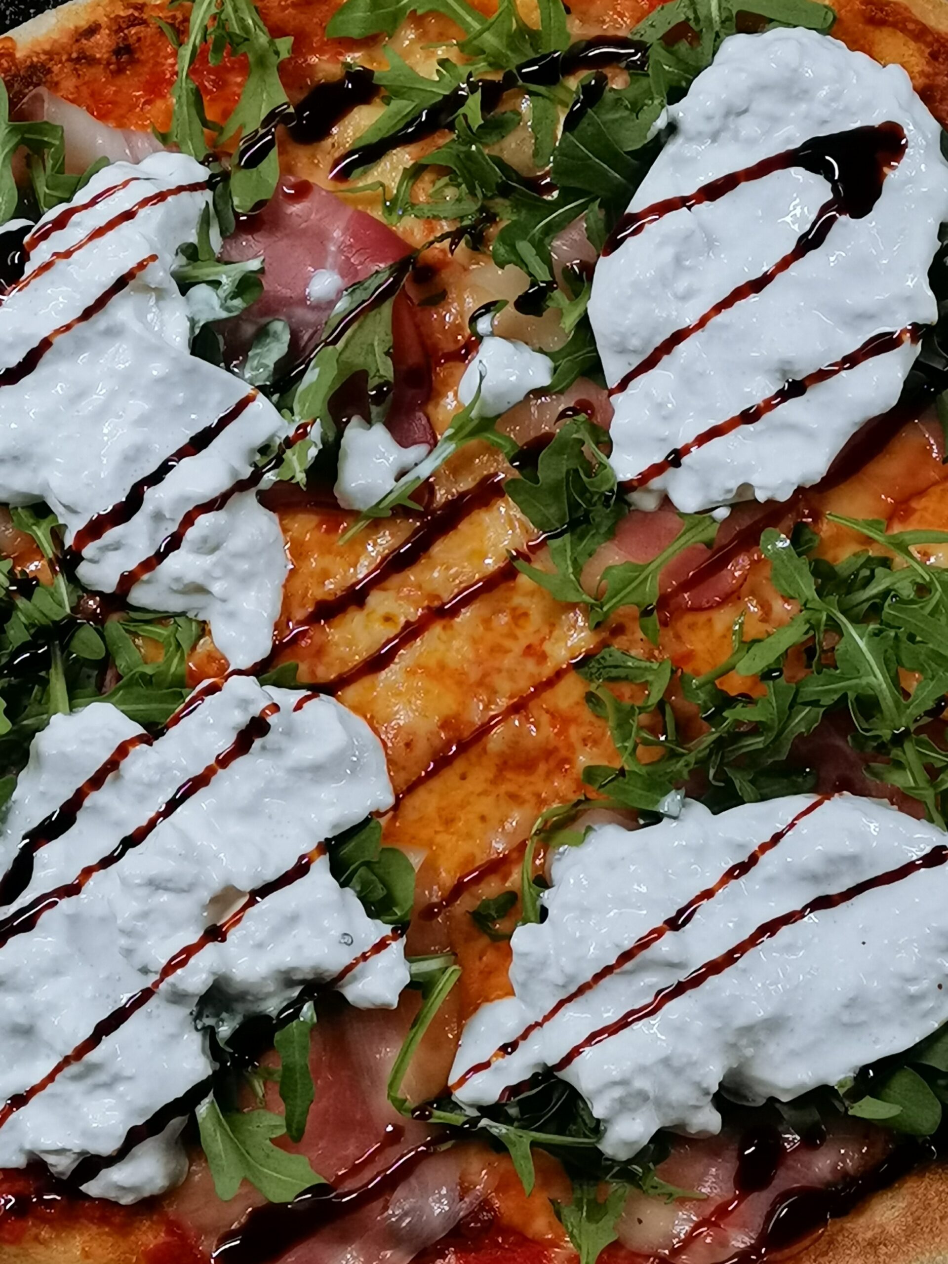 Pizza a'la neapolitana - obrazek 5